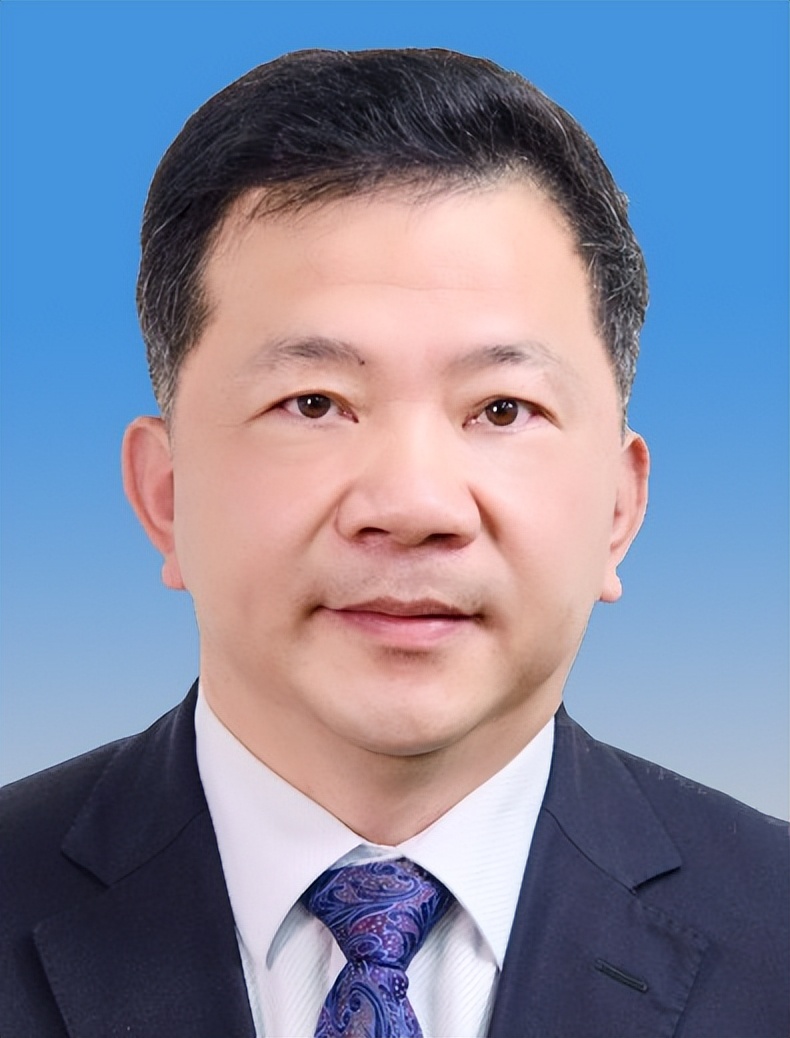 江苏省正部级老领导,首位70后正部级领导