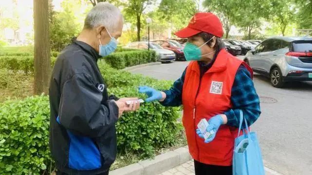 铁道兵战友们视频,铁道兵致敬功勋视频