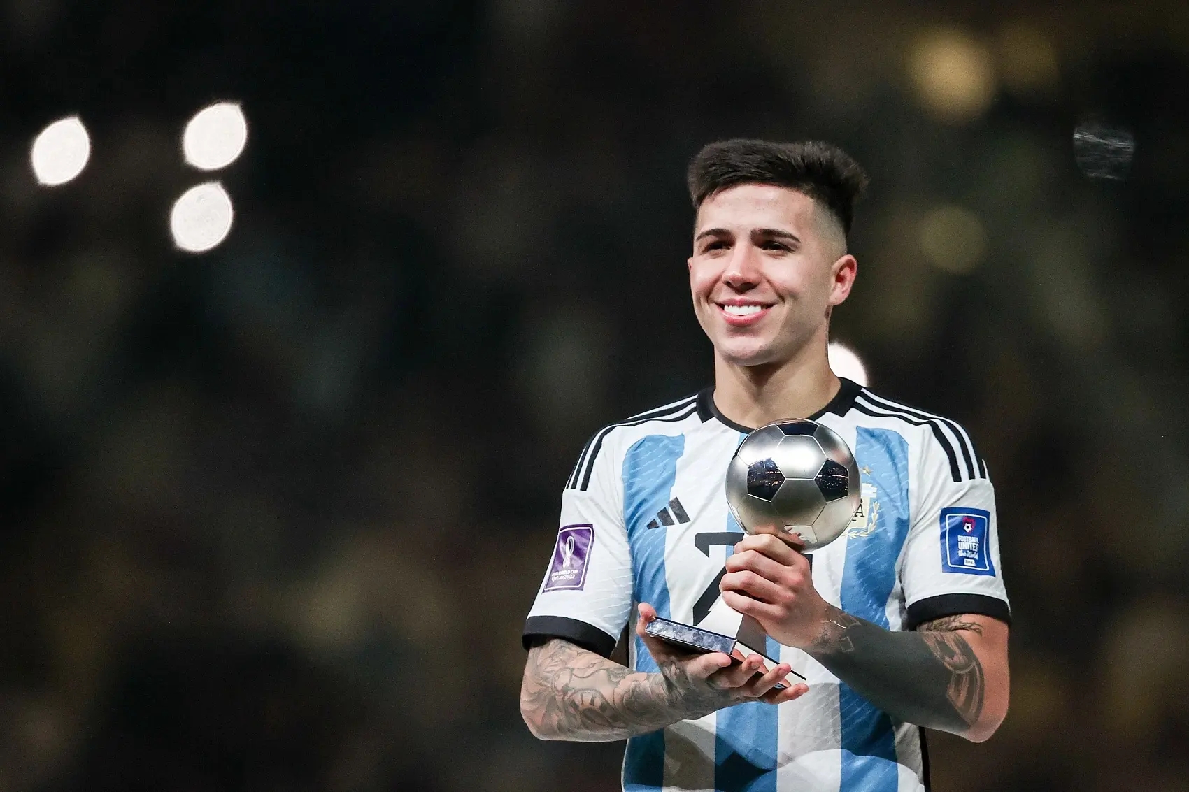 恩佐和贝林厄姆谁在欧冠表现得好,贝林厄姆vs恩佐