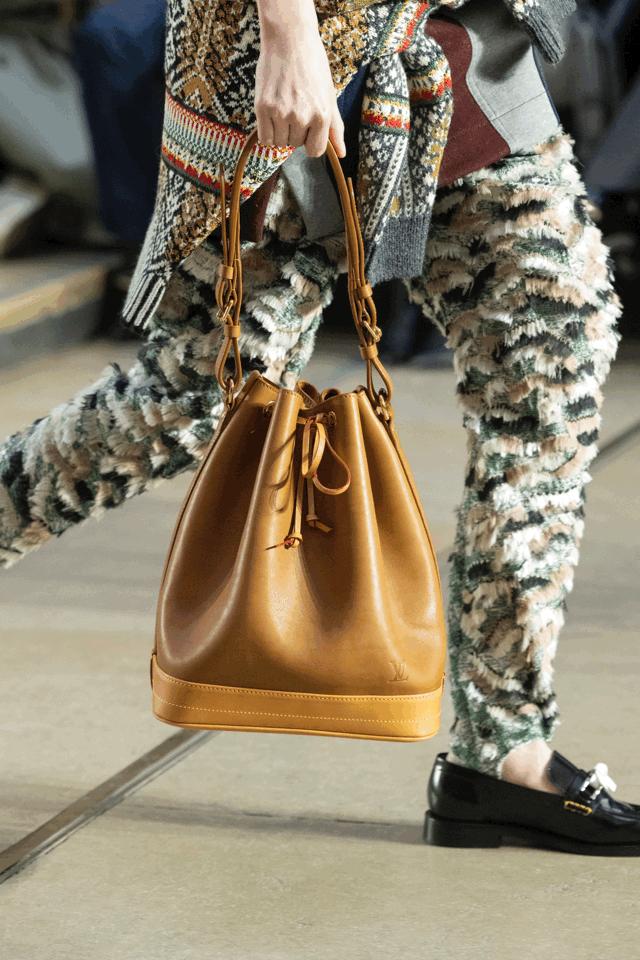 路易威登2022秋冬女装灵感,路易威登2022秋冬女装时尚穿搭