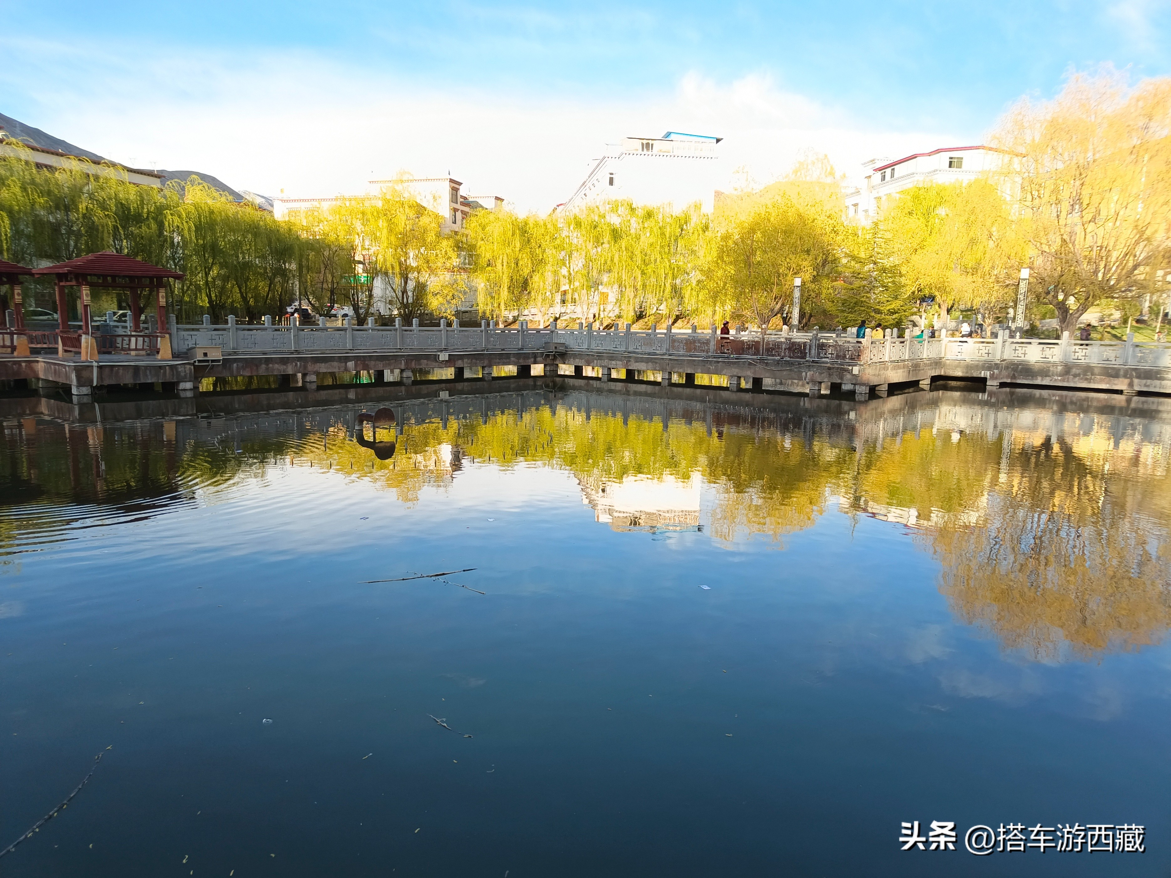 川藏线怒江七十二道拐 (川藏线最险怒江72拐你敢来挑战吗)