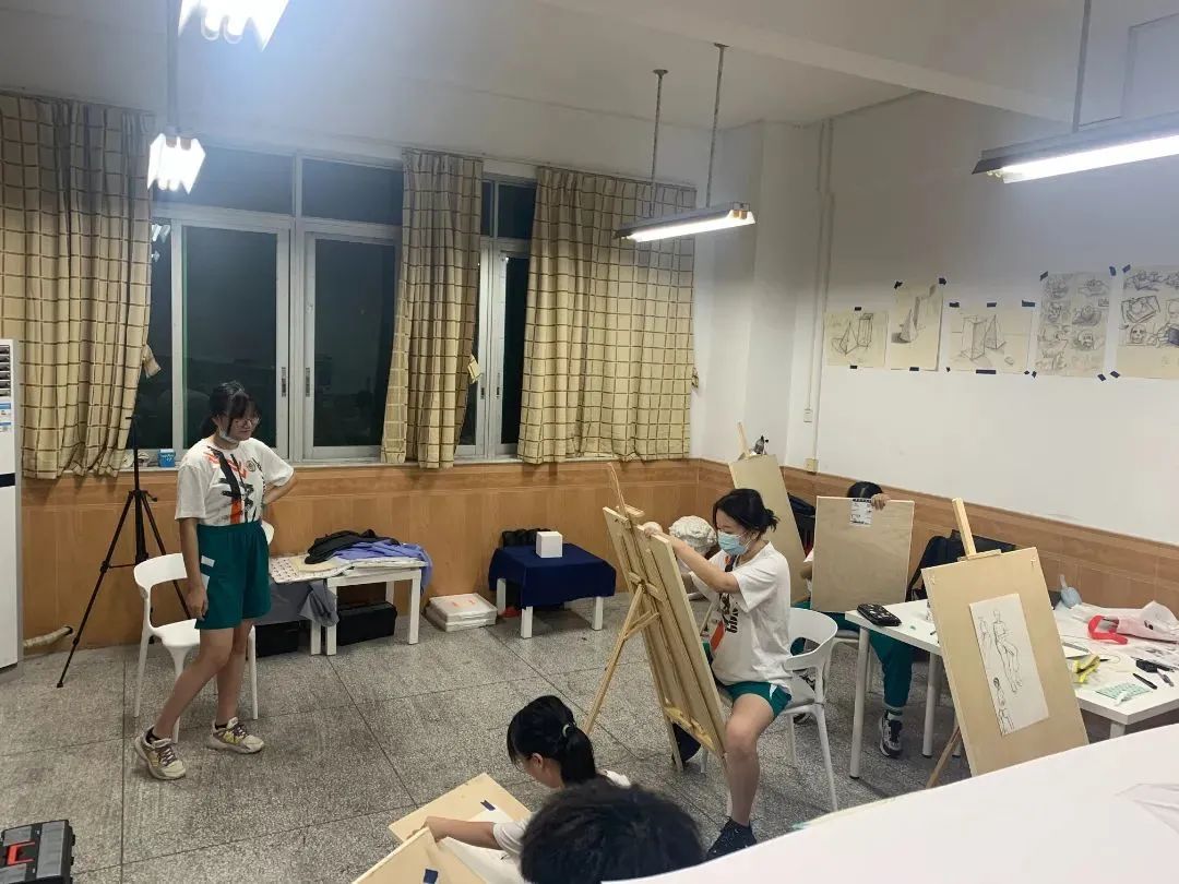 艺术传媒系选择,艺术传媒是学习什么以后好就业不