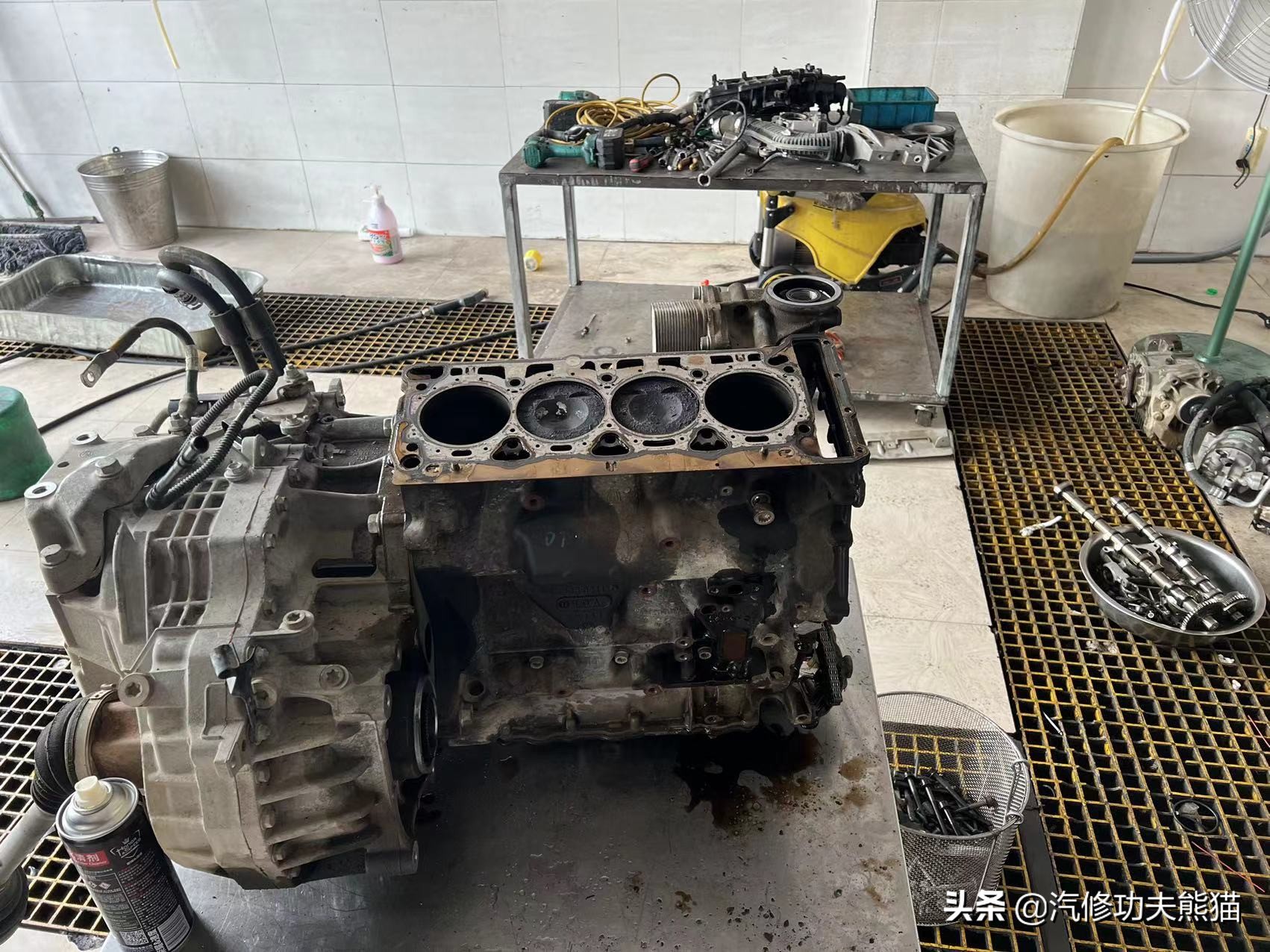 严谨的德国工人钣金修复,严谨的德国师傅修复事故车