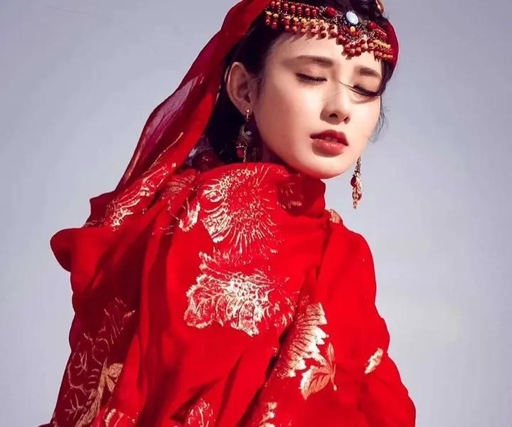 盘点那些从画中走出来的美人,从画里走出来的4大美人