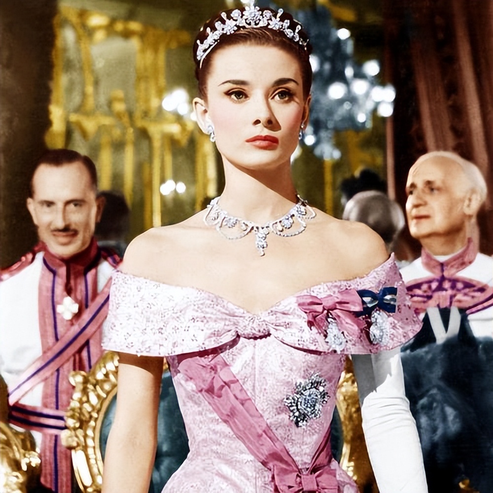 重温经典电影罗马假日的感悟,经典罗马假日电影镜头分析