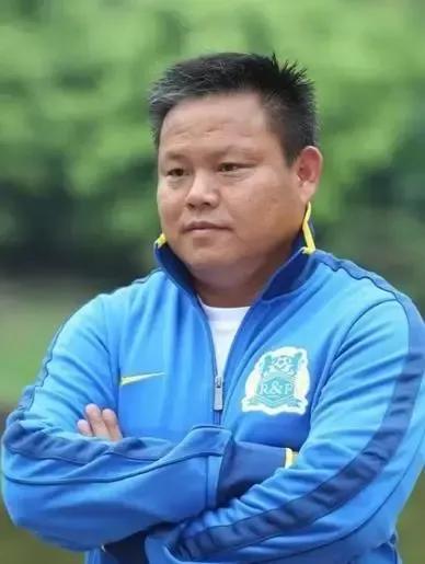 中国足球南派北派,把中国足球写进作文里