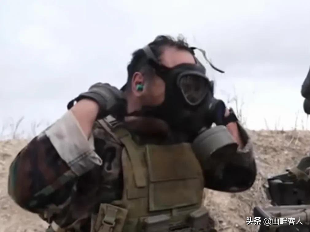 一战美军用的防毒面具,以色列国防军为什么不用迷彩服