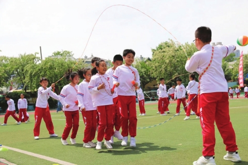 兆麟小学：一根跳绳摇动了学生的“五育”并举