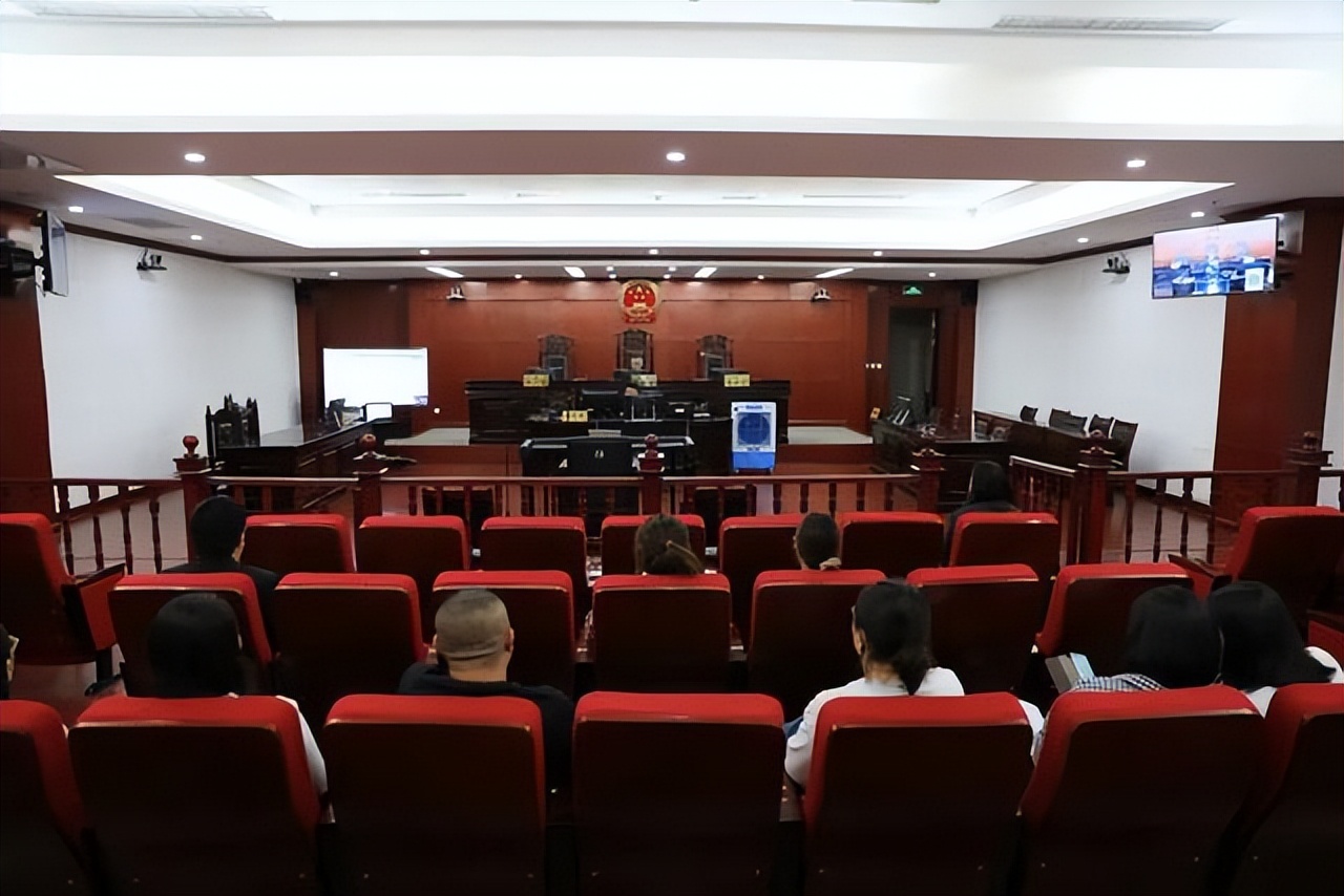 内蒙古首例涉养老诈骗评论,内蒙养老诈骗案最新消息