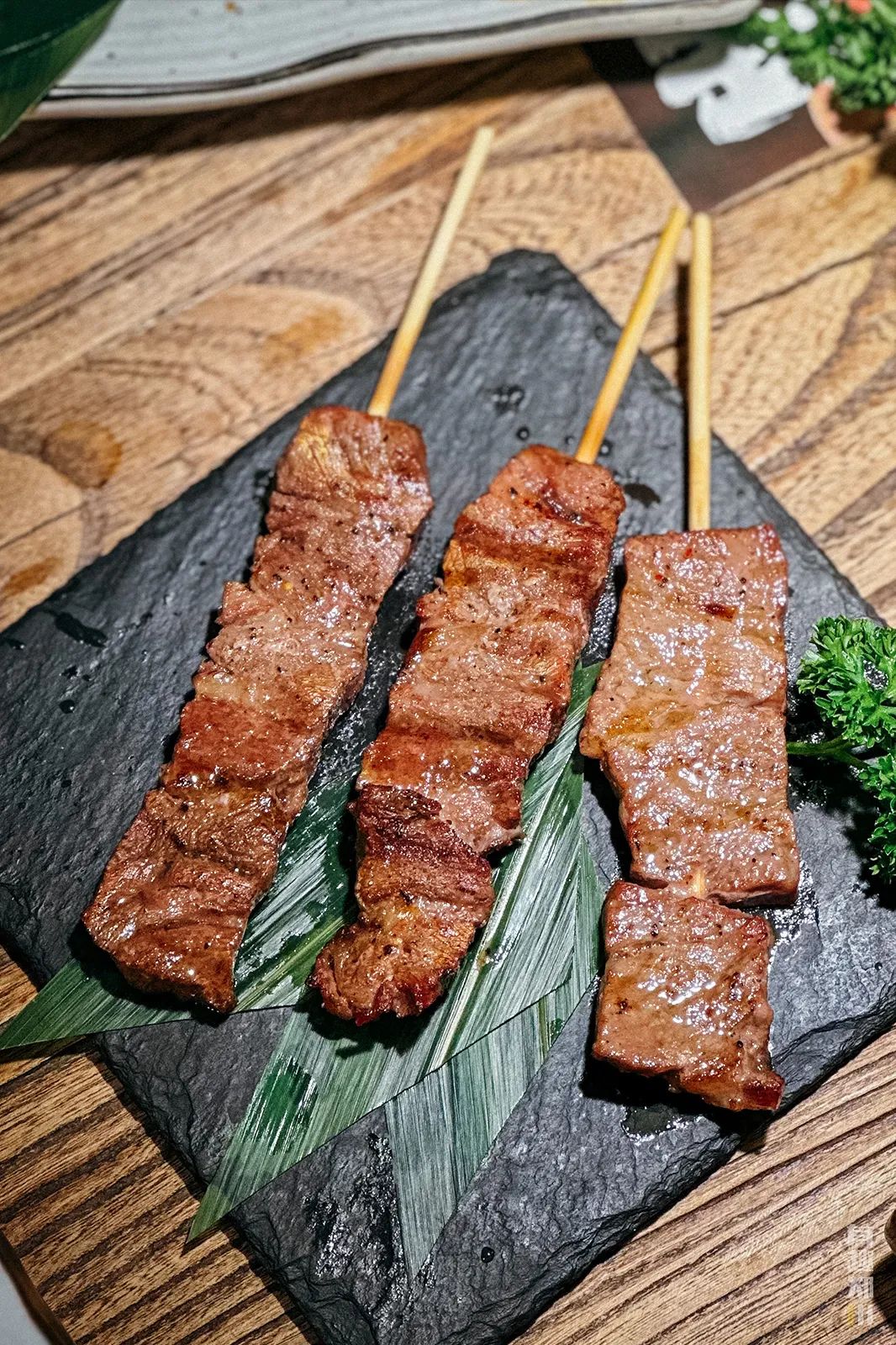 关于烧烤的故事，在郑州「大红玩子」的烟火气中延续