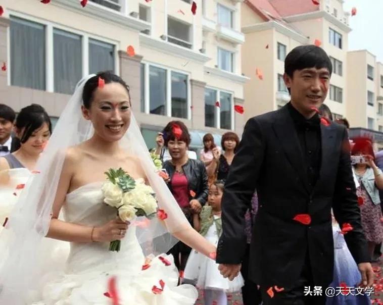 足坛里的追风少年,追风少年曲波职业生涯