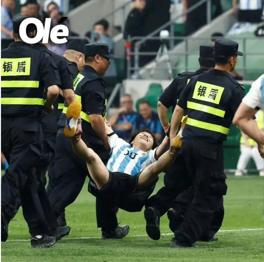 绿茵场上的足球梦想,足球逐梦绿茵场