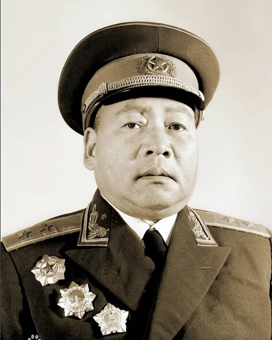 开国中将滕海清回忆华东*战野**军第二纵队在淮海战役中的战斗经历