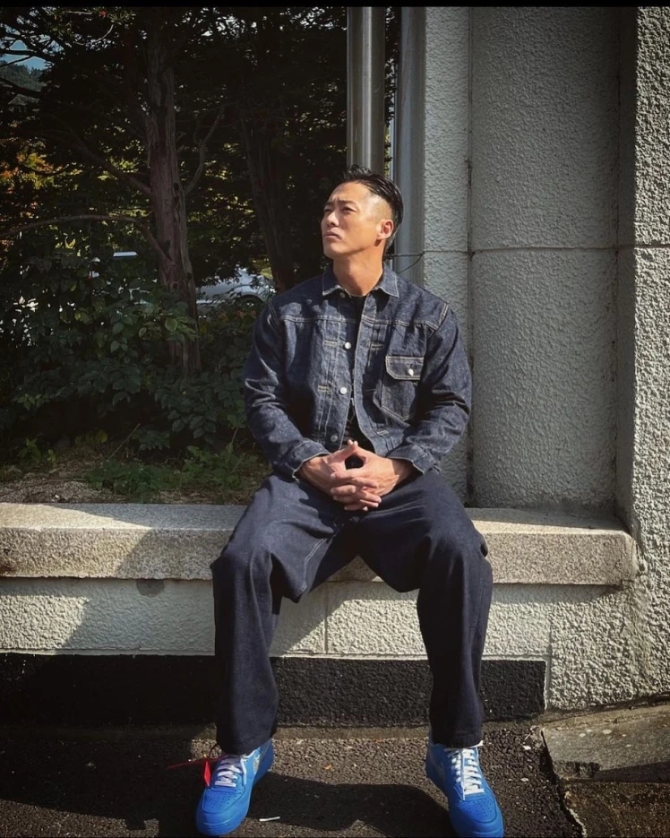 黑色太阳南宫珉戴的手表,南宫珉戴的手表