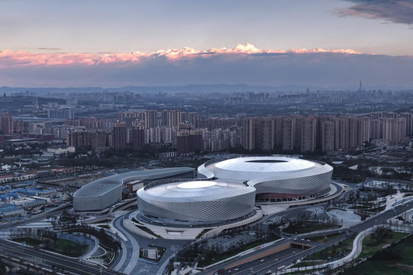 成都凤凰山专业足球场造价,成都凤凰山足球场建设过程