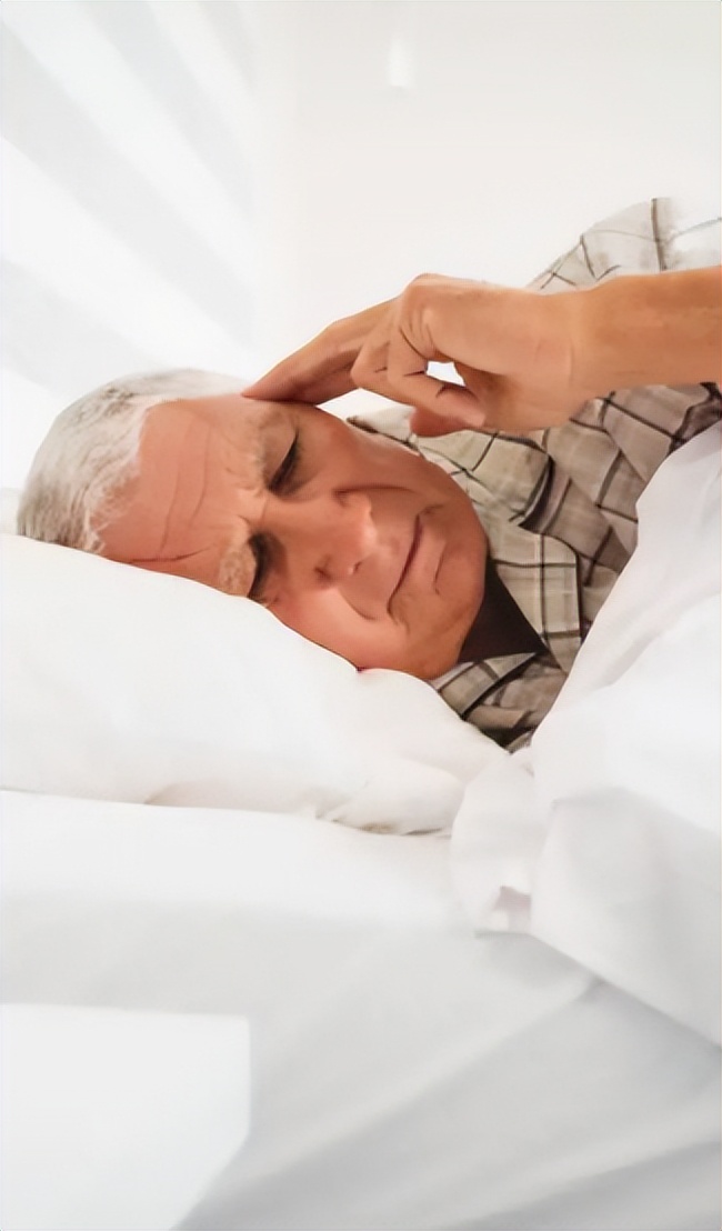 老人和小孩床垫怎么选,怎样给8岁孩子选床垫