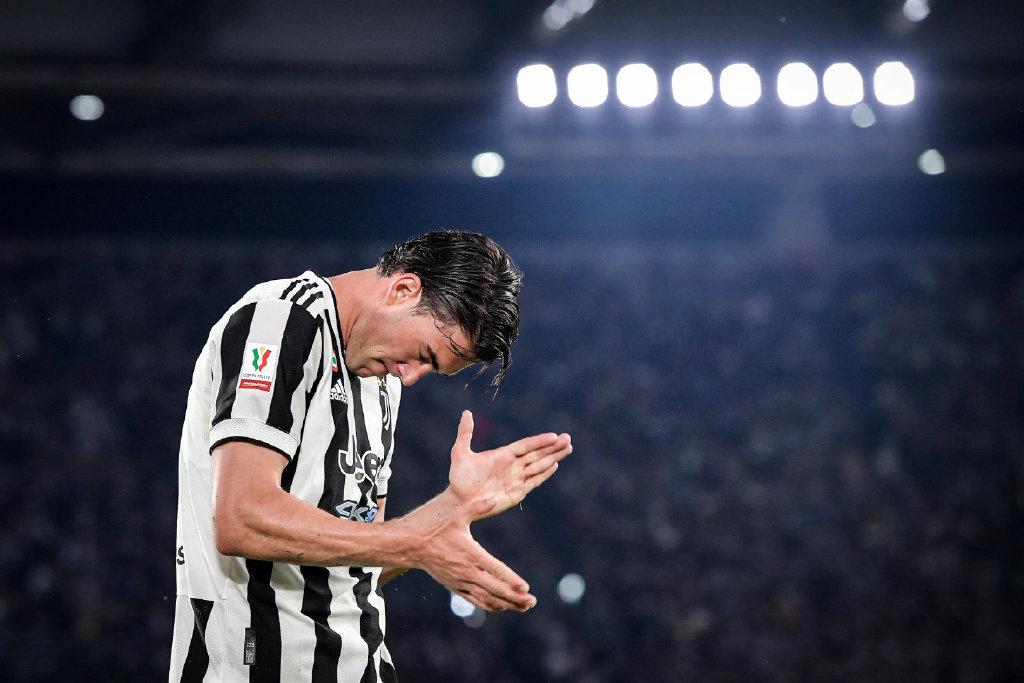 4-2，又赢了！意甲豪门绝境爆发，57%控球+轰18脚，有望加冕3冠王