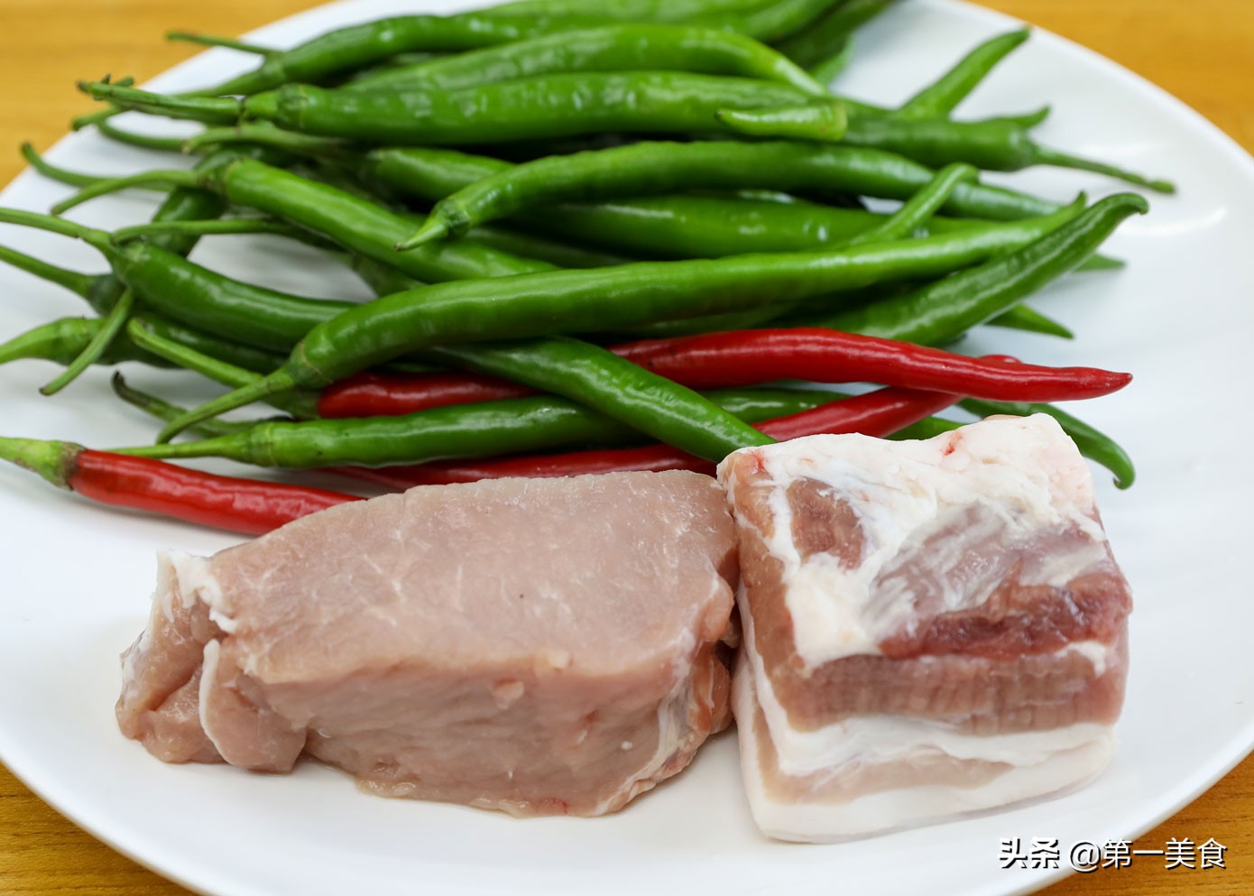 炒猪瘦肉很柴是什么原因,炒瘦肉滑不散是什么原因