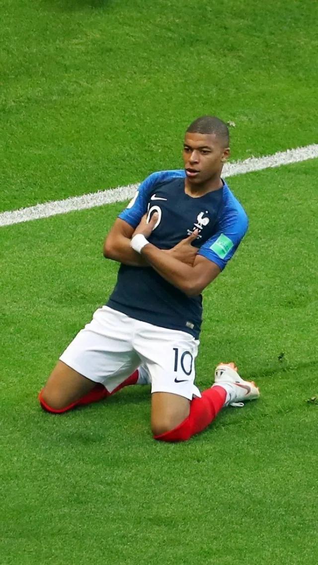 姆巴佩有机会破掉贝利的三连冠吗,姆巴佩球王贝利