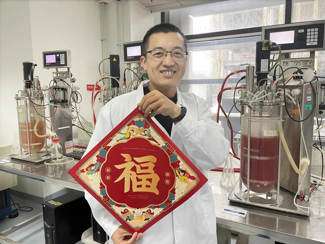 心中有光不惧远方,心中有光无惧路上风霜