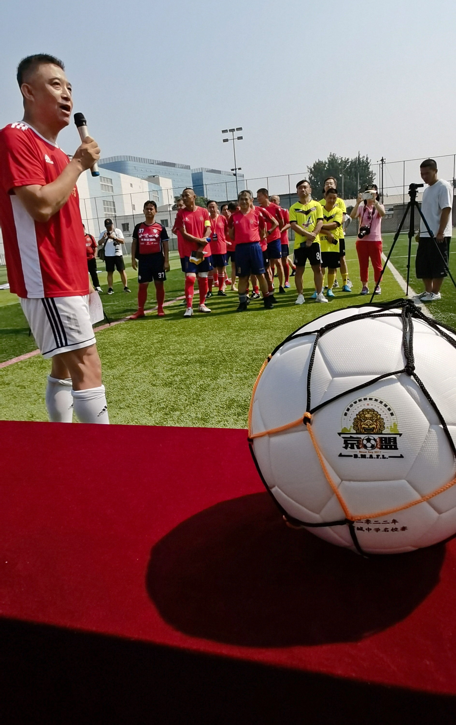 精彩足球不停步,足球要从孩子成长关键期抓起