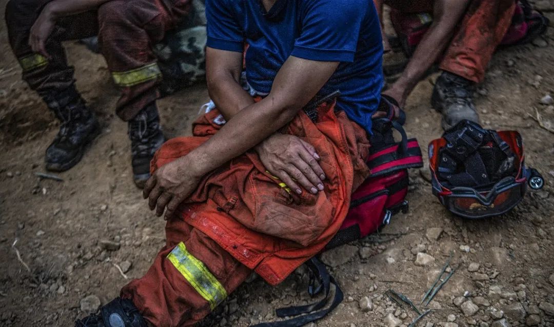 森林消防员应该怎么考,云南森林消防员训练