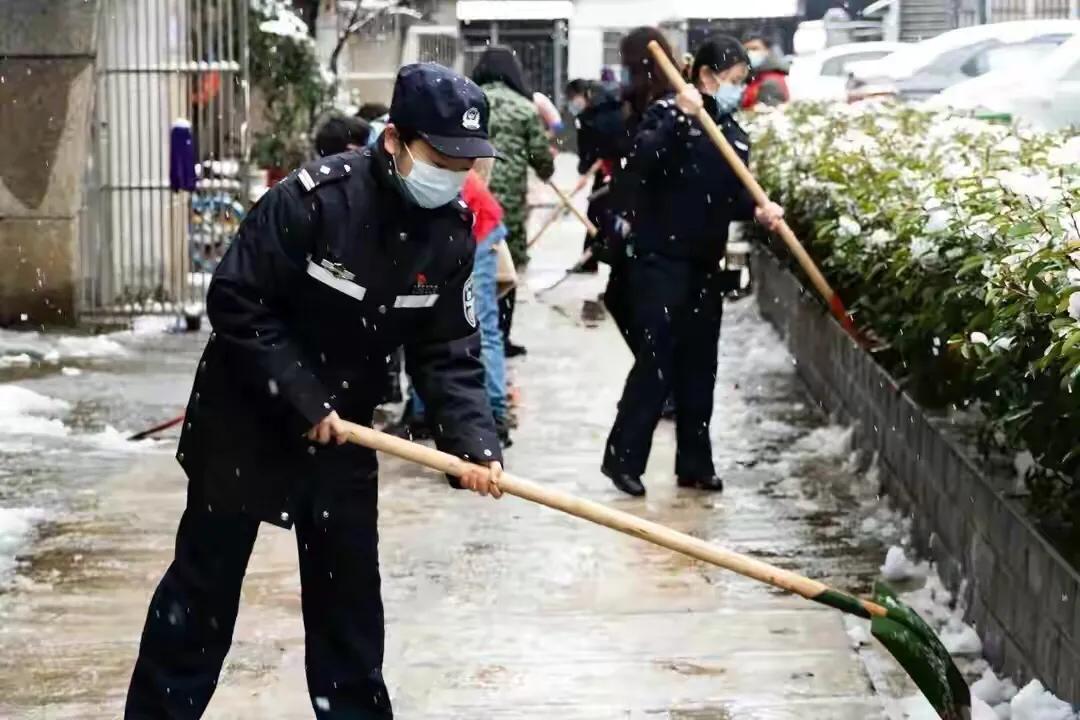 湖北公安：老旧社区的平安缔造者——记武汉市公安局洪山区分局张家湾派出所列电社区民警李蓓