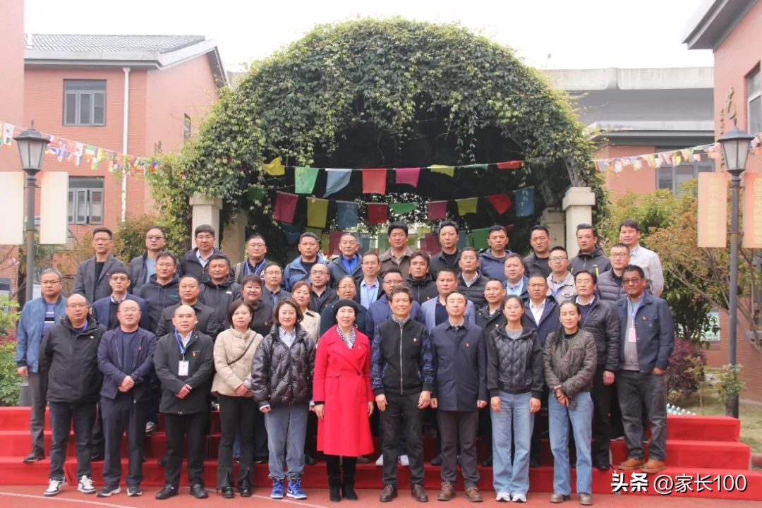 填报志愿可以冲两所高分学校吗,填报志愿冲的学校怎么选录取率高