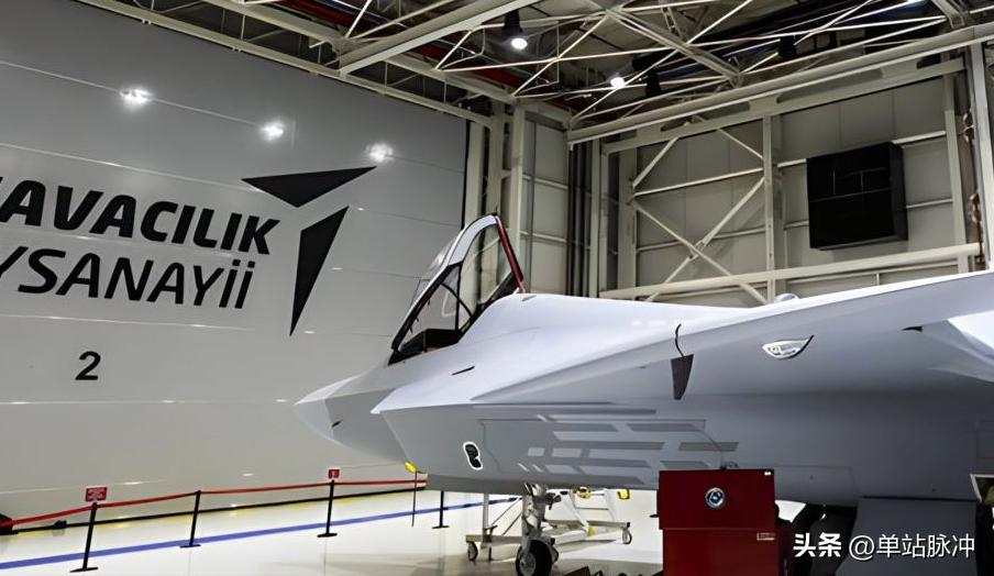 土耳其五代机起飞,土耳其五代机飞行