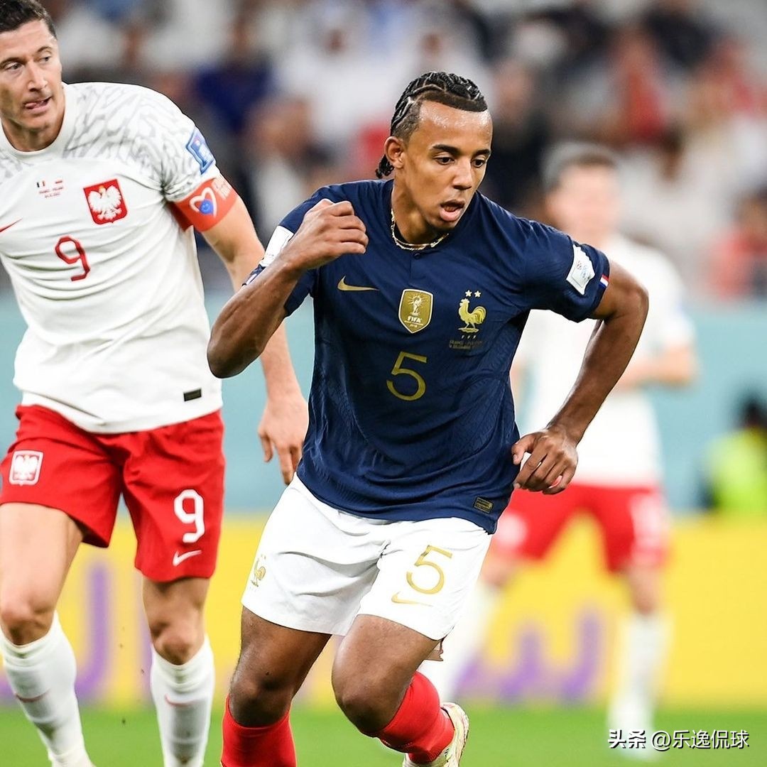 世界杯足球比赛可以戴项链么,足球赛场上禁止戴项链