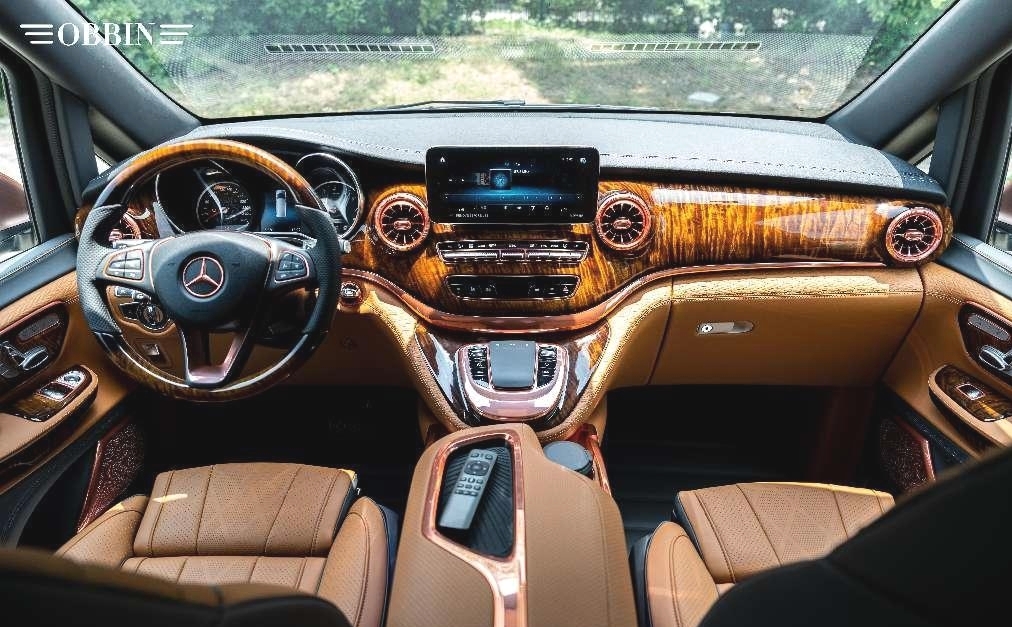 目前市场上最好的商务车,最新高端的商务车