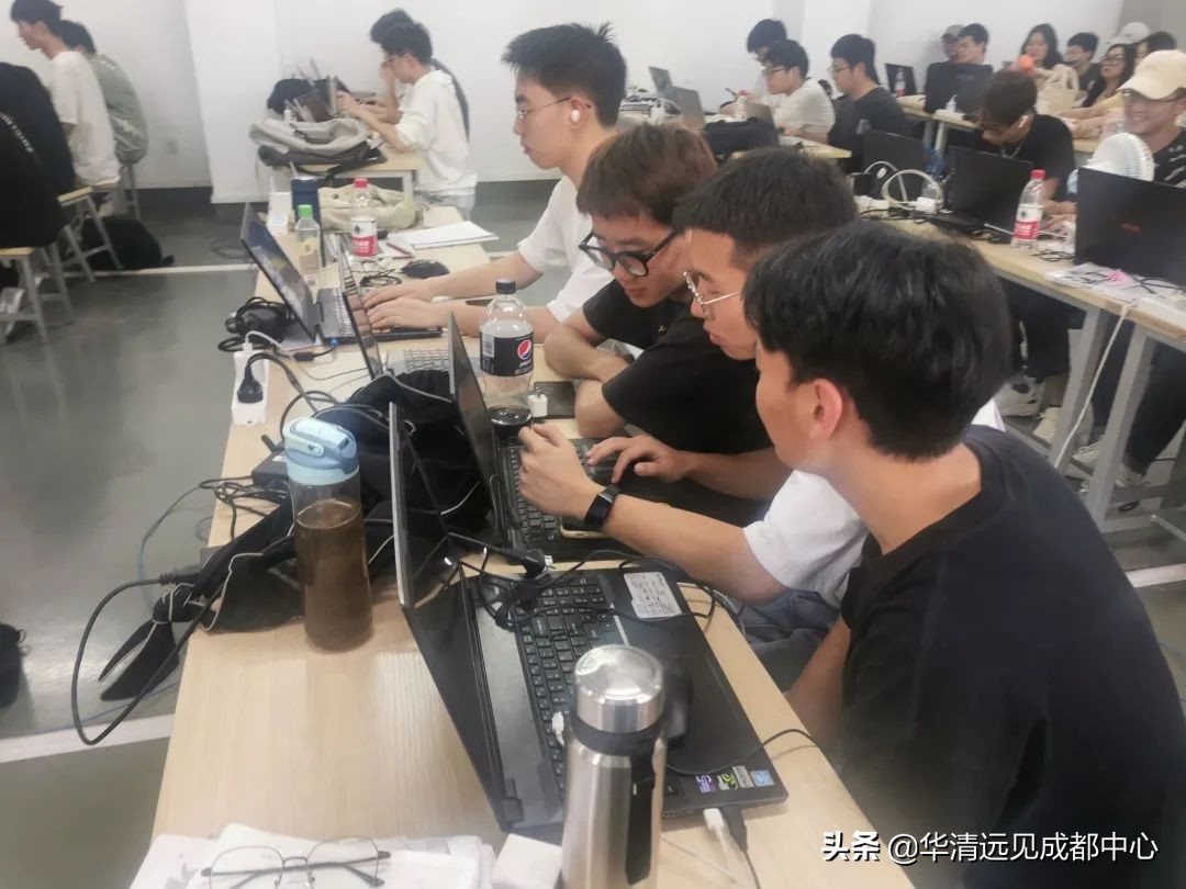 青春向未来，实训正当时——记成都理工大学工程技术学院实训