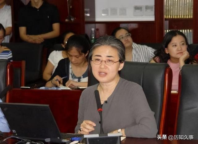 14岁以750分考上清华后留学,13岁上北大27岁嫁给外国教授