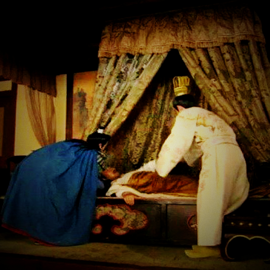 见过仁君，没见过这样的仁君，见过暴君，没见过这样的暴君