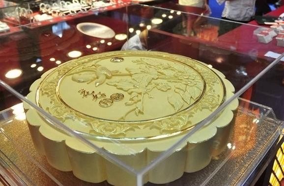 天价月饼难觅踪影说明了什么,天价月饼是什么时候的事