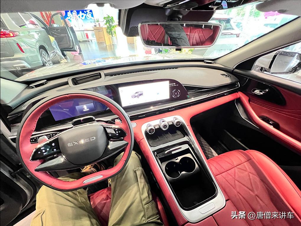 试驾星途瑶光和特斯拉modely，到底买哪款最划算？