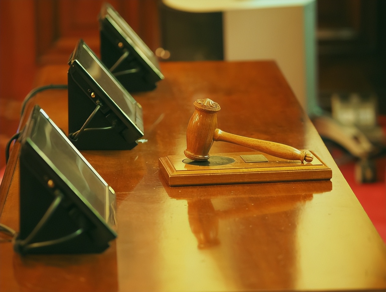 对方不开发票合法吗,对方一直没开发票给我可以告他吗