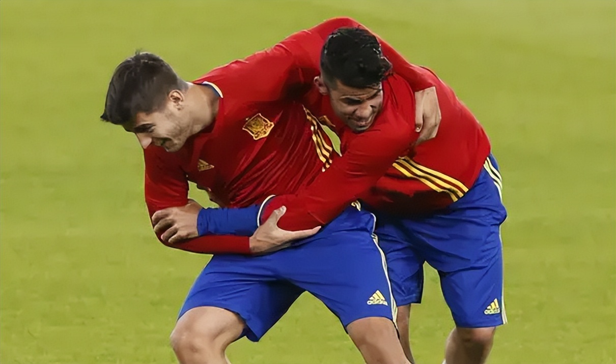 历史单场10+助攻0失误的球员,足坛球员10年0球