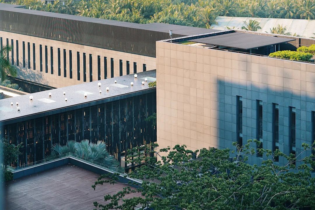 三亚必吃的酒店,三亚酒店亲子游必住酒店