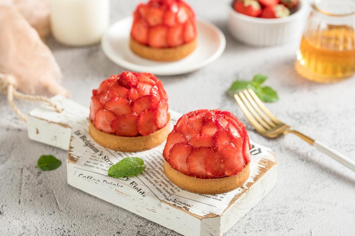 开个糕点店前期应该怎么准备,自己开个小的糕点店前景怎么样