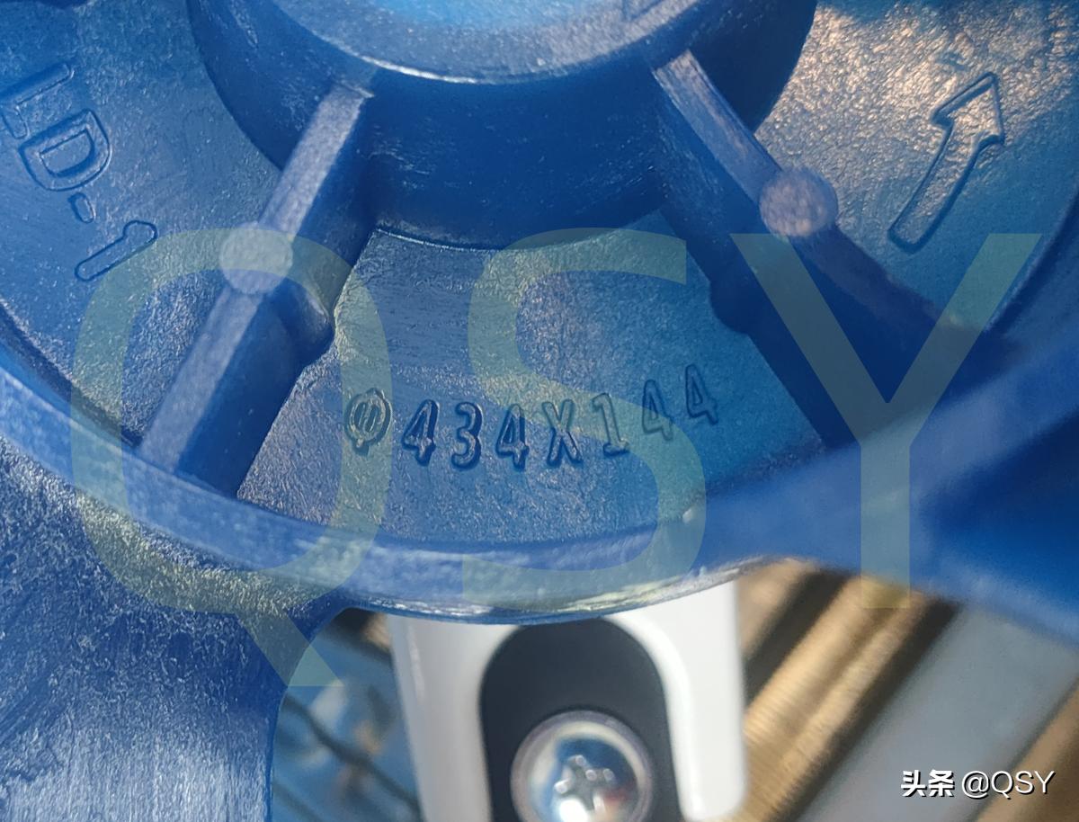 华凌n8he1和美的风尊拆机对比,美的风尊空调外机拆机全过程视频