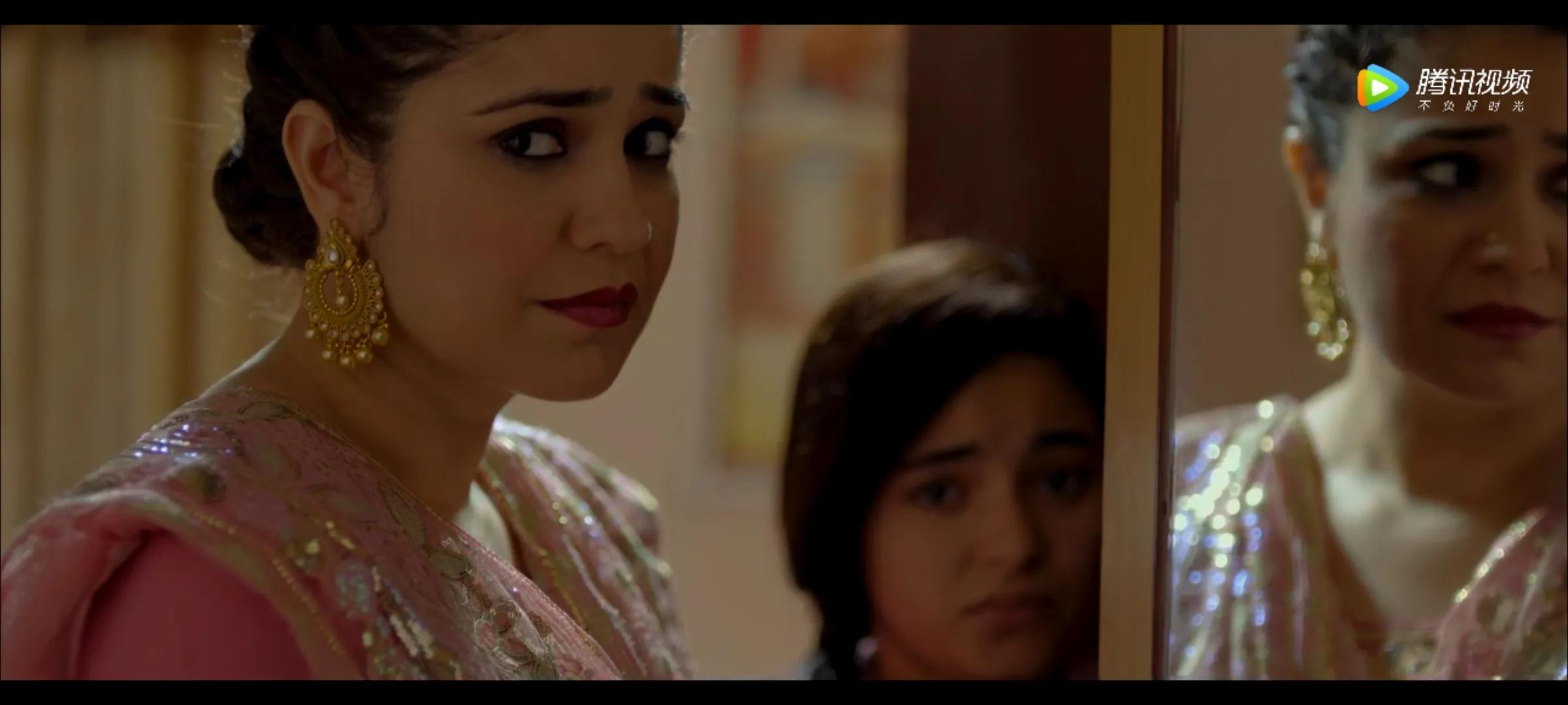 米叔主演的印度电影《神秘巨星》里的巨星到底是女主还是妈妈？