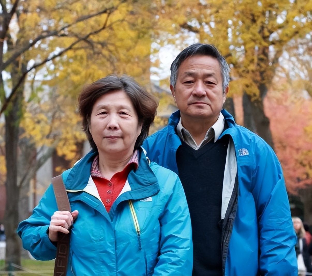 父母教子三字经,父母诵三字经