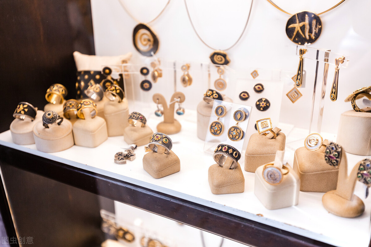 从世界首富到世界首负,首富跌落神坛后续