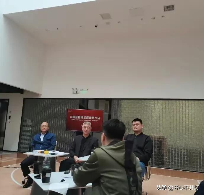 灌篮高手致敬nba的片段,灌篮高手致敬鸟山明