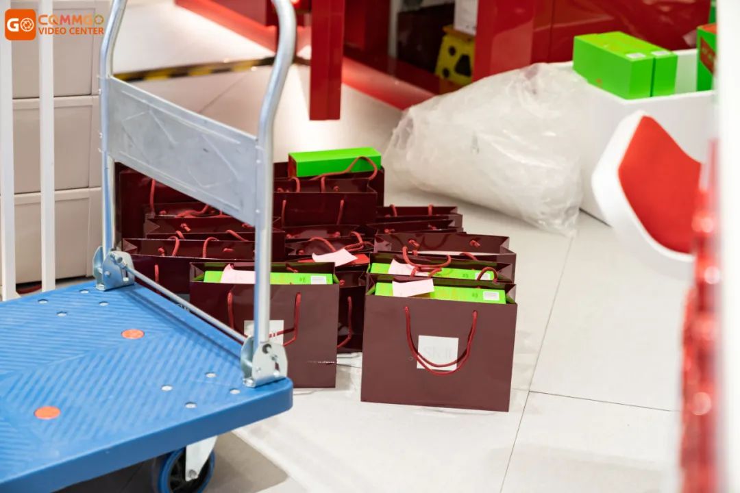 一口气逛了4大商圈，我们久违了的重庆回来了