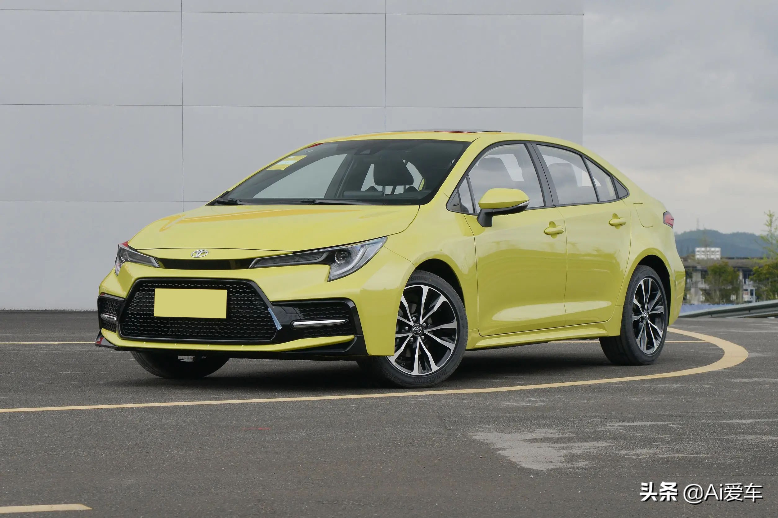 15万左右suv推荐丰田雷凌,穷人不要碰的三款车丰田雷凌