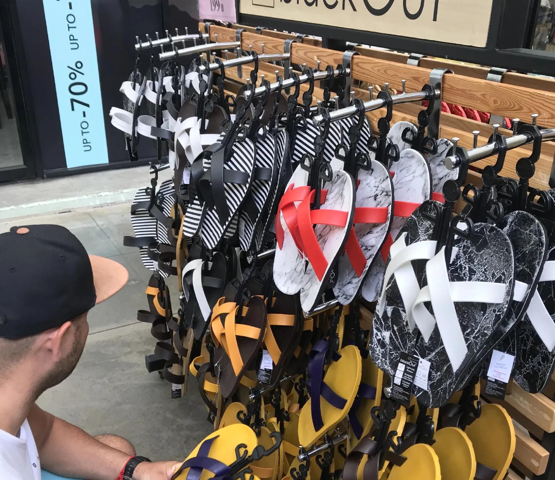 去泰国旅游春节期间是否涨价,2023年去泰国还免签证费吗