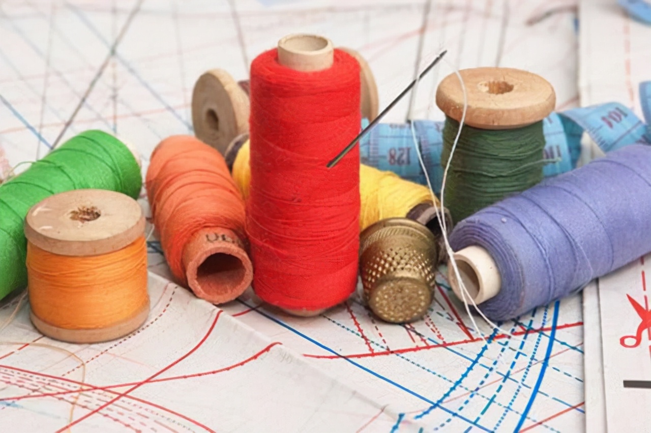 施之皓的二婚妻子,曹燕华和施之皓为什么离婚