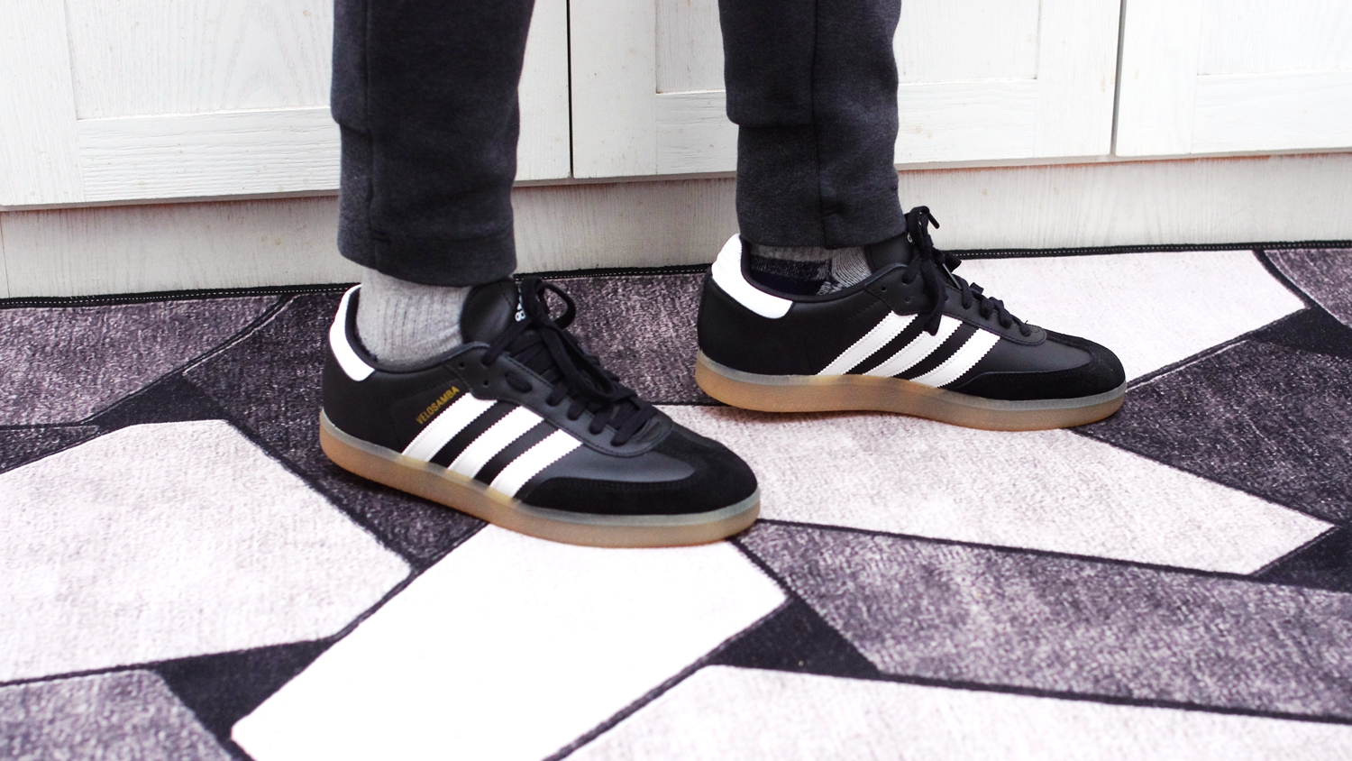 阿迪达斯擦鞋神器,阿迪单车鞋